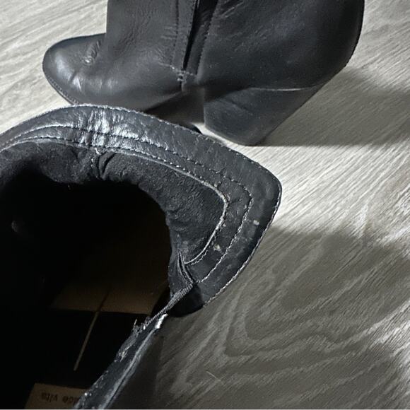 Dolce Vita DV Black Leather Side Zip Block Heeled Booties Size 9 - Picture 7 of 14